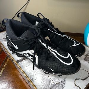 Nike Men’s Black and White Alpha Football Cleats Size 13